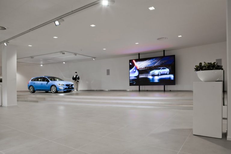 Indoor LED P1.87 advertising display solution in Stuttgart, Germany - Volvo-Beesd-Foto-Merle-38-1024x682