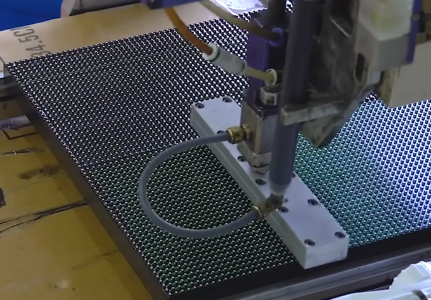 COB LED display manufacturing process - COB LED display screen manufacturing factory